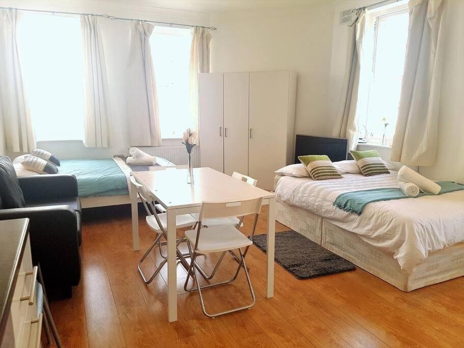 Excellent Studio Flat In Londra Dış mekan fotoğraf